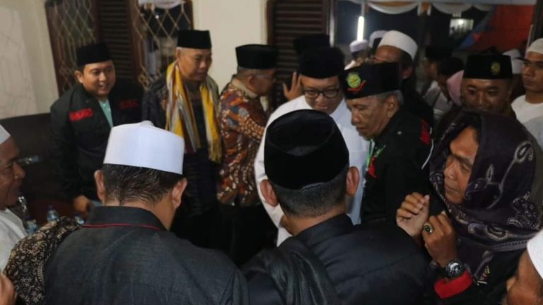 Bupati Sukabumi Hadiri Haul dan Tawassul Akbar Poskab Sapu Jagat