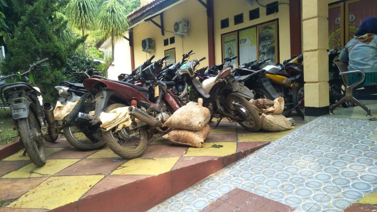 Satreskrim Polres Sukabumi Gerebek Aktivitas Gurandil di Lokasi Pertambangan Emas Ilegal Ciemas