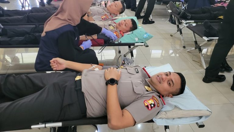 Peserta Didik Sespim Polri Lembang, R Bimo : Setetes Darah Sangat Berarti Bagi Mereka yang Membutuhkan