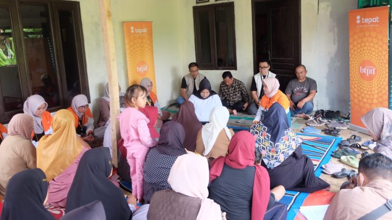 Buka Akses Keuangan Masyarakat Inklusi di Sukabumi Melalui PRS, BTPN Syariah Kunjungi Kampung Joglo