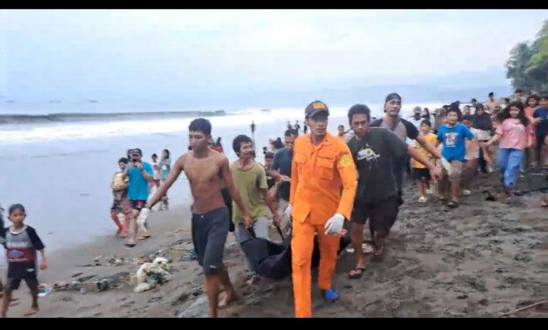 Pemuda di Palabuhanratu Tewas Terseret Ombak di Pantai Cipatuguran